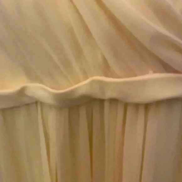 David’s Bridal | Bridesmaids Dress | Knee Length | Size 4 | Color: Canary - Picture 4 of 9